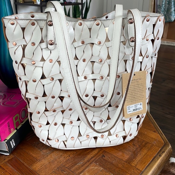 Patricia Nash Mizzana Twisted Braid White Bucket Tote Bag NWT - Picture 2 of 9